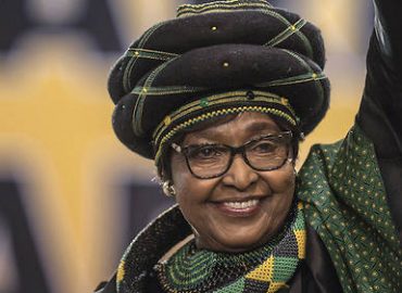 Mort de Winnie Mandela, ex-épouse de Nelson Mandela, à l’âge de 81 ans