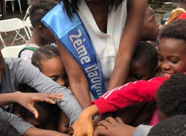 La Miss University Bilguissa camara fête ses 22 ans avec des orphelins de Dapomba 